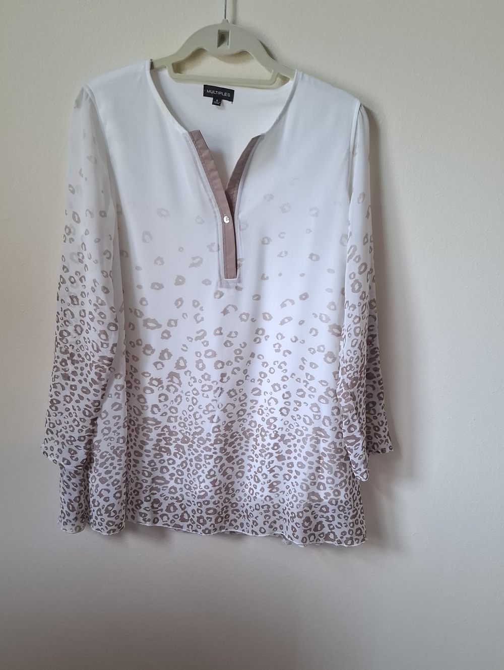 Multiples White And Taupe Leopard-Print Split-Neck Tunic Size S